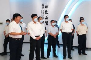 河北省人大常委会党组书记到金木指导工作