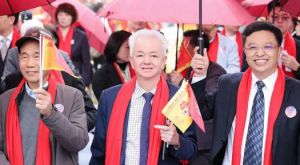 完美连续30年参加慈善万人行 单一活动累计捐款4300万