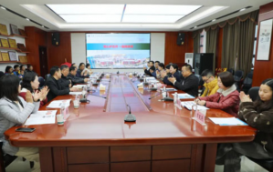 绿之韵“绿韵圆梦·书香助学”进浏阳实验学校