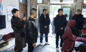 完美安徽分公司前往石台县进行暖冬公益活动