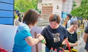 守护学子追梦路 康恩贝助力高考志愿服务
