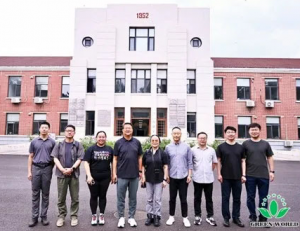 沃德绿世界访沈阳农业大学 共谋蓝莓产业合作